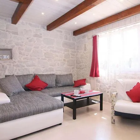 Holiday home Casa Ladonia