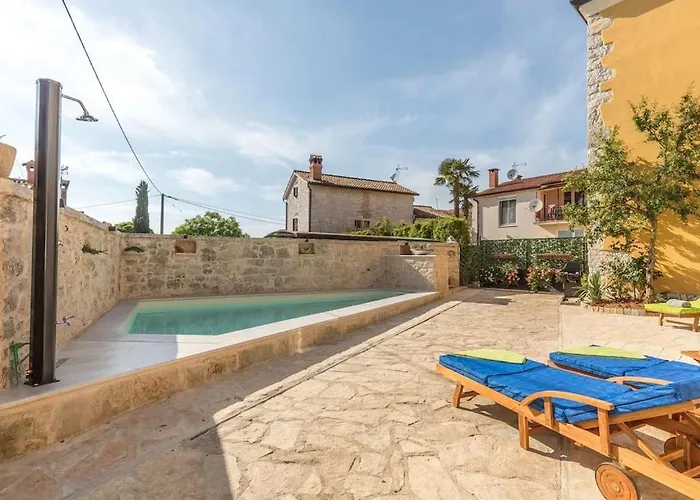 Casa Ladonia Feriehus *